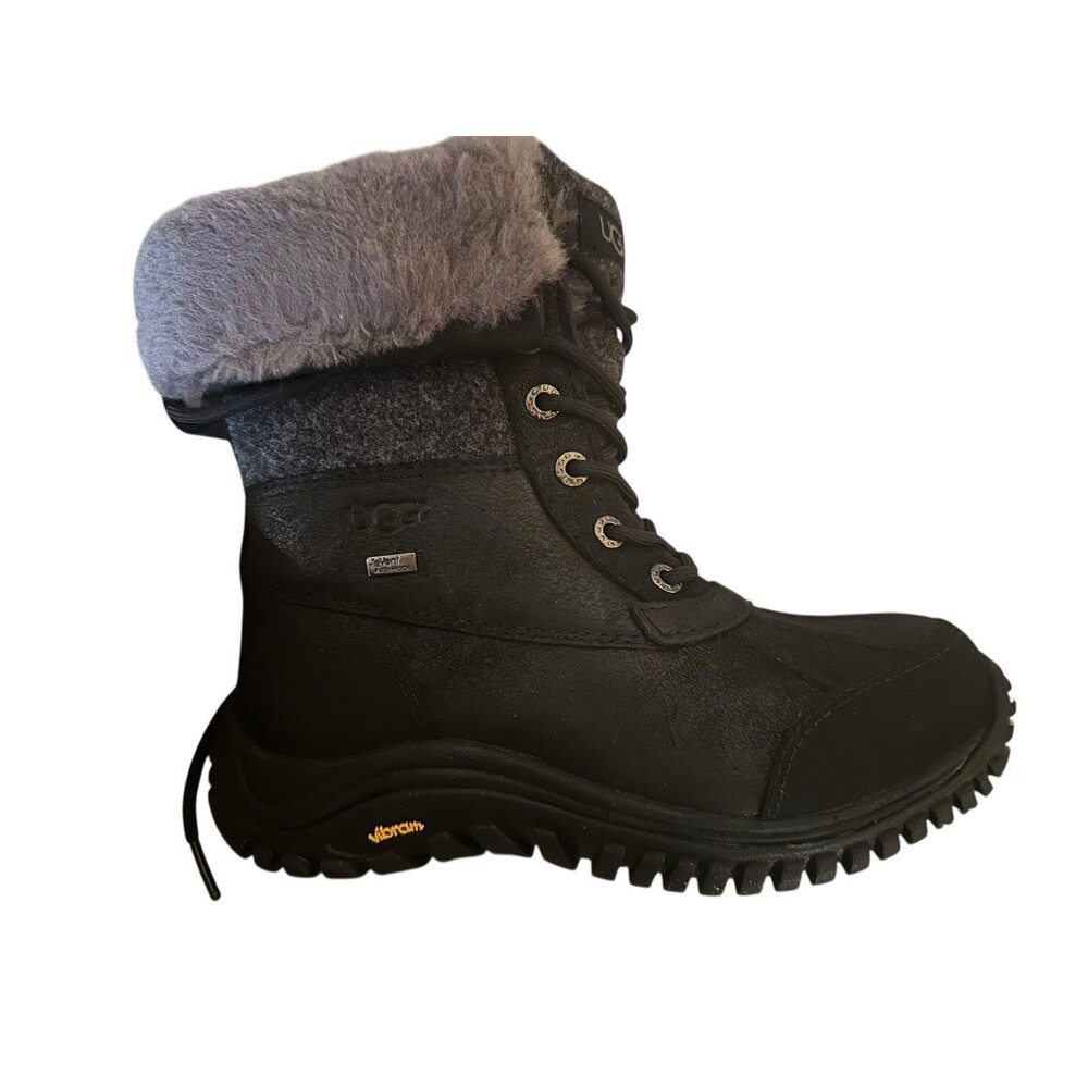 New in box UGG Adirondack
BOOT II BLK 6.5 snow warm Boots